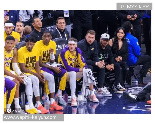 湖人三巨子合砍75分！没詹姆斯小尤因成泰山 东契奇全面控制洛城